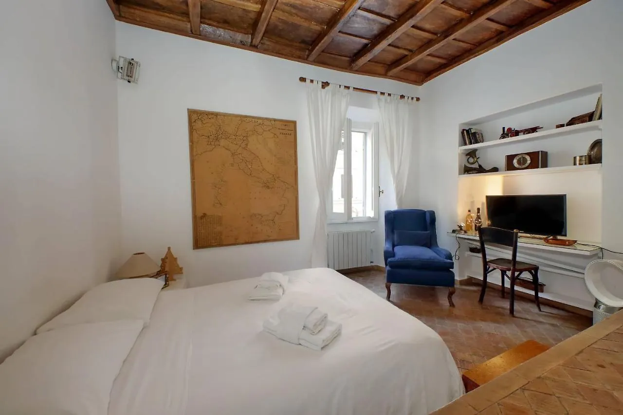 Colosseum Comfort Studio By Halldis Rom